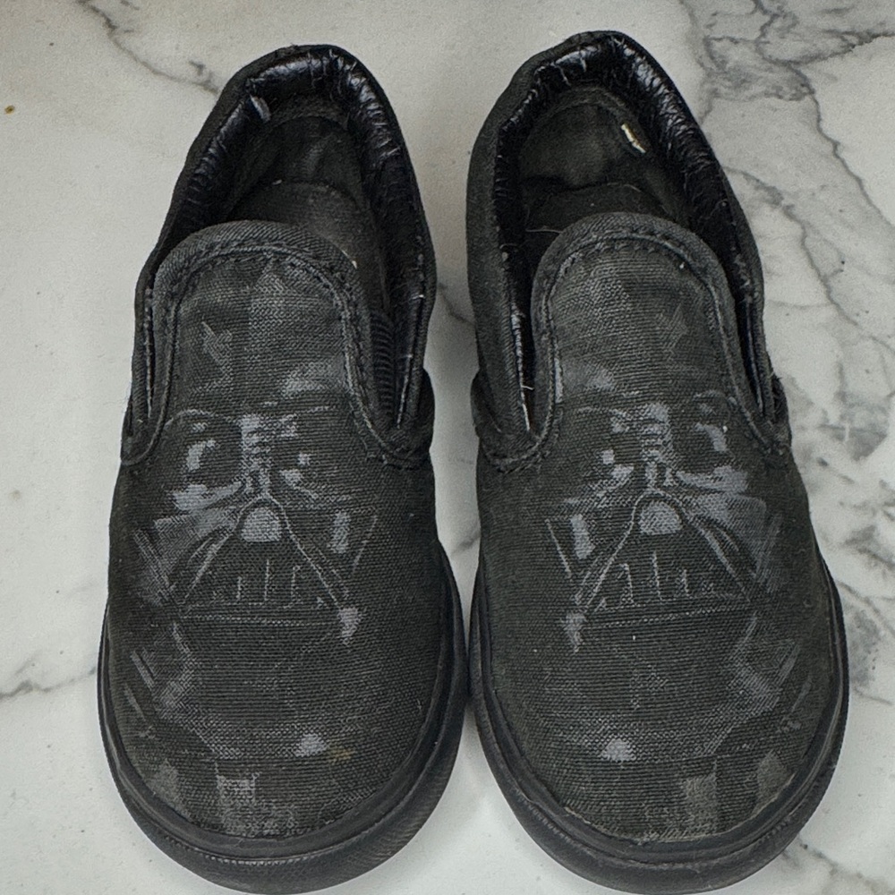 4/$15 Vans Star Wars Kids Black Slip-On Shoes